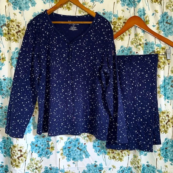 croft & barrow Other - Croft and Barrow stars and moon pajama set